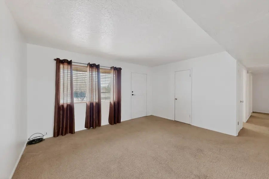 421 Bataan Drive Sw, Albuquerque, NM 87121 - #3
