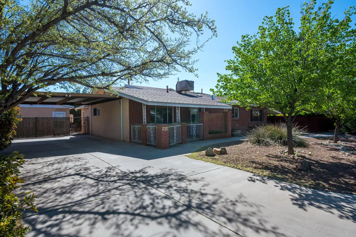 1810 Miller Circle Nw, Albuquerque, NM 87107 - #1