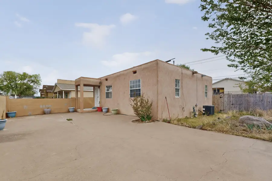 433 Loma Hermosa Drive Nw, Albuquerque, NM 87105 - #3