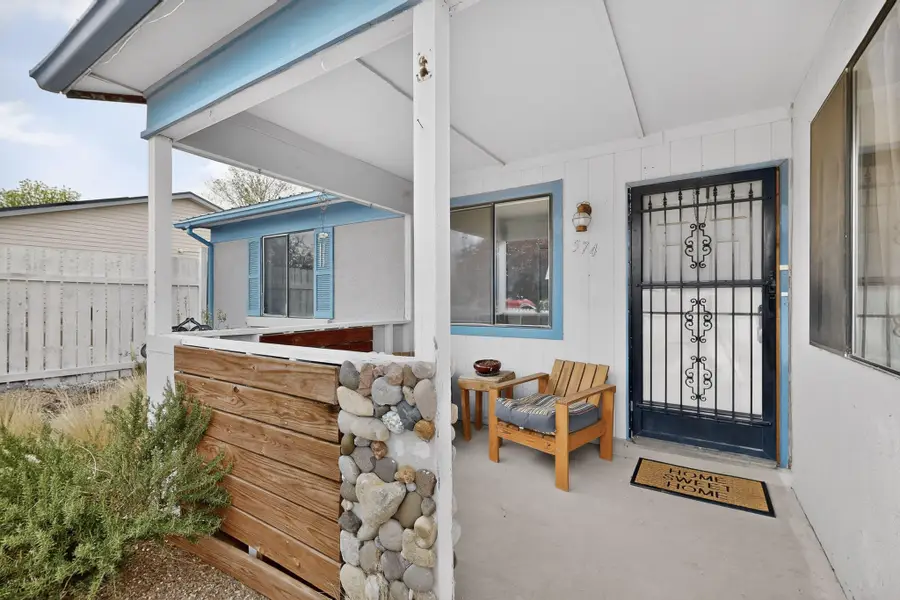 574 Apache Loop Sw, Rio Rancho, NM 87124 - #3