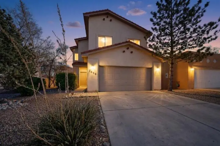 7644 Calle Comodo Ne, Albuquerque, NM 87113 - #1