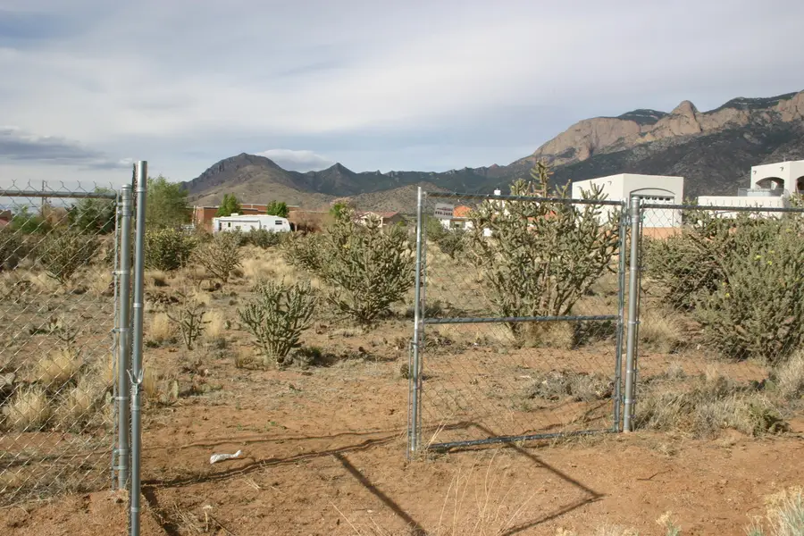 11301 Carmel Avenue Ne, Albuquerque, NM 87122 - #2