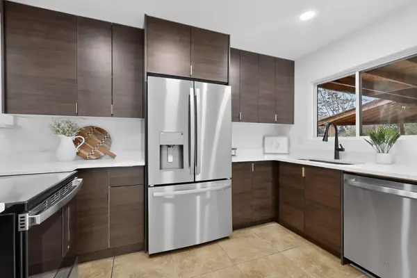 2221 Frederick Place Nw, Albuquerque, NM 87104