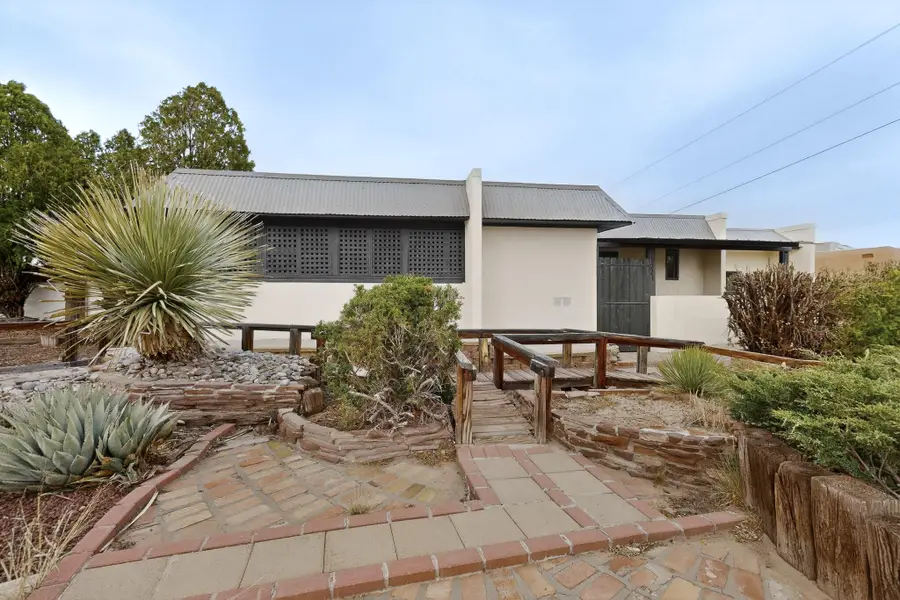 2221 Frederick Place Nw, Albuquerque, NM 87104 - #2