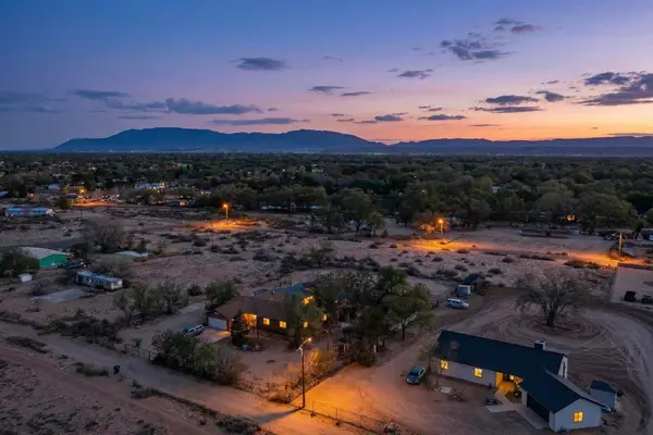 7135 Corlena Court Sw, Albuquerque, NM 87121