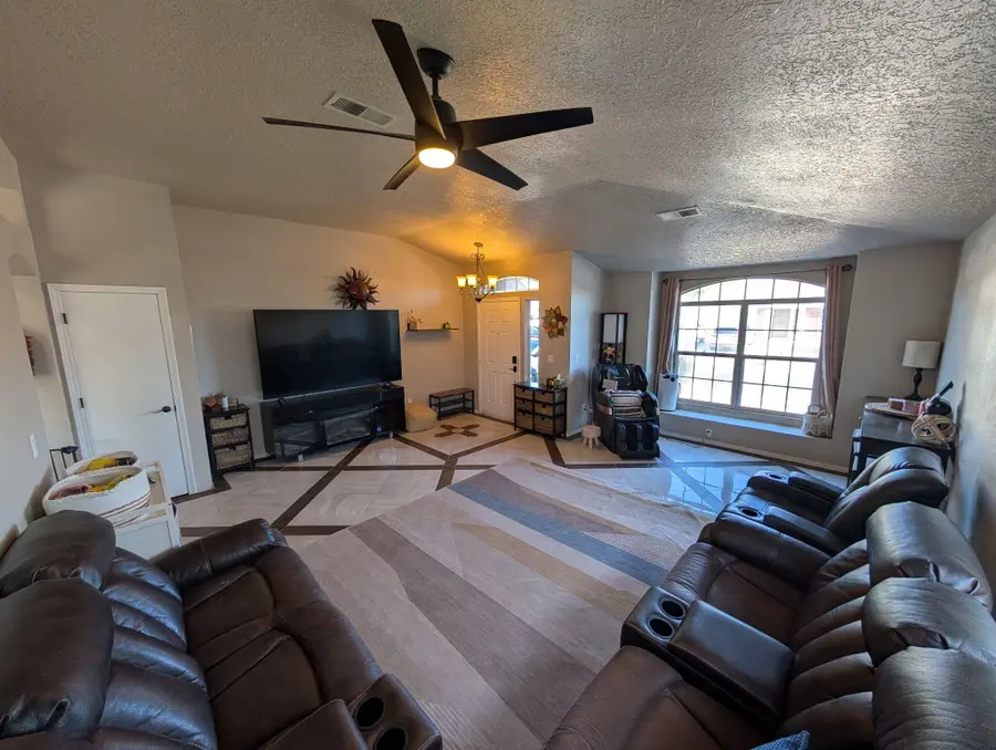 8024 Lyndsi Avenue Nw, Albuquerque, NM 87120 - #3