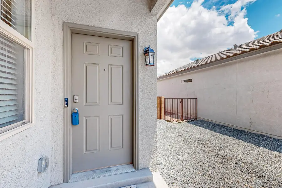 1994 Tesoro Loop Nw, Los Lunas, NM 87031 - #2