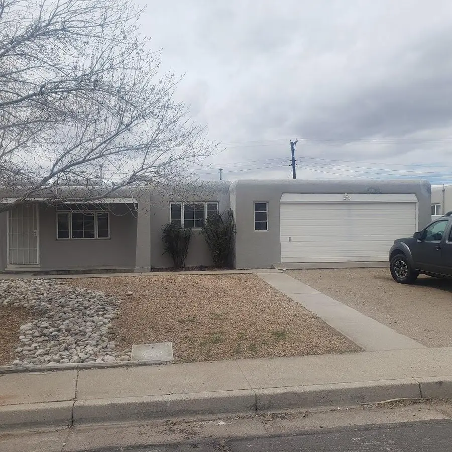 2901 Carol Street Ne, Albuquerque, NM 87112 - #2