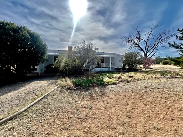 16 Teeter Court, Edgewood, NM 87015