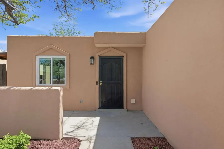 608 Mountain View Avenue Ne, Albuquerque, NM 87123 - #3