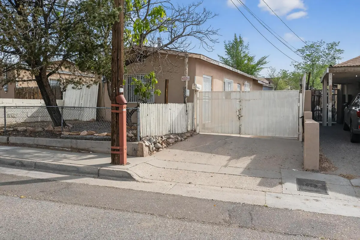 1022 1/2 Edith Boulevard Ne, Albuquerque, NM 87102 - #1