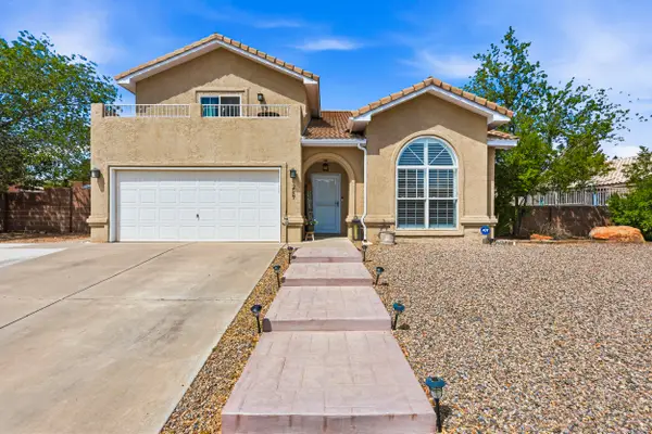 2557 Sandia Loop Ne, Rio Rancho, NM 87144