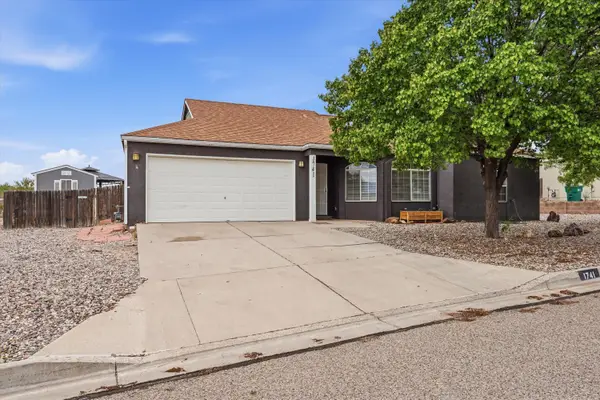 1741 Blueberry Drive Ne, Rio Rancho, NM 87144