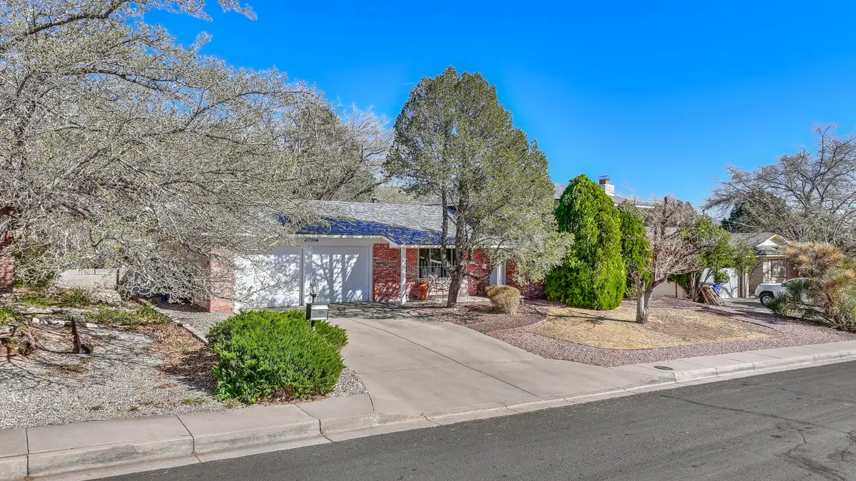 3704 Monaco Drive Ne, Albuquerque, NM 87111 - #1