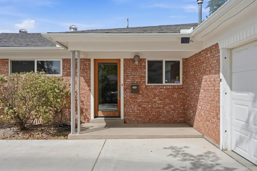 2905 Charleston Street Ne, Albuquerque, NM 87110 - #2