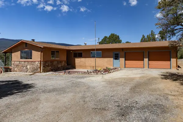 184 Rincon Loop Road, Tijeras, NM 87059