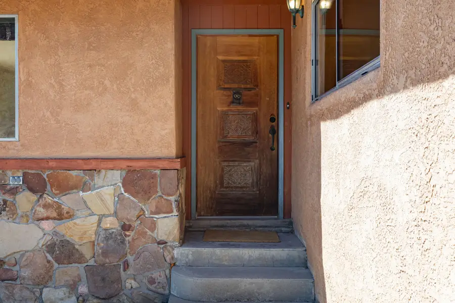 184 Rincon Loop Road, Tijeras, NM 87059 - #2