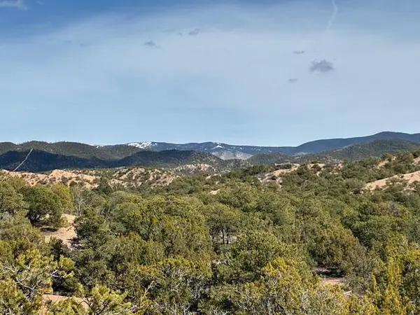 20 Cerro De Palomas, Santa Fe, NM 87506
