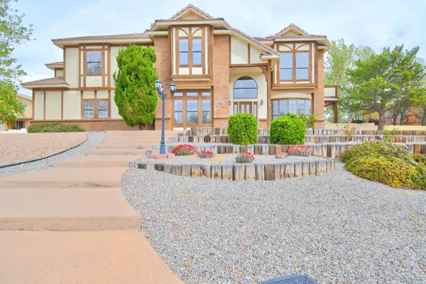 2038 Rivers Edge Drive Ne, Rio Rancho, NM 87144
