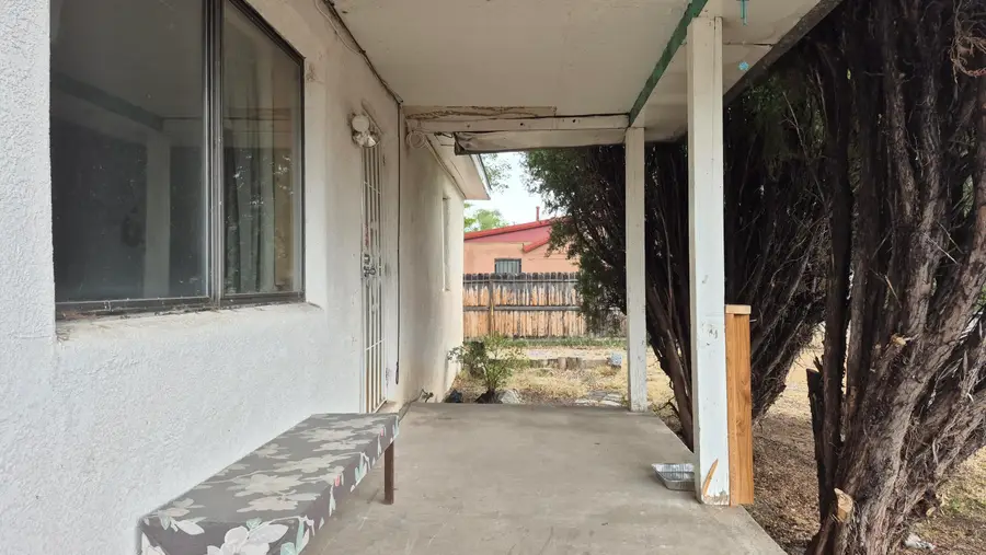320 Montoya Street Nw, Albuquerque, NM 87104 - #3