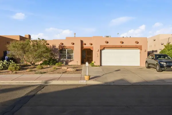 4223 Bryan Avenue Nw, Albuquerque, NM 87114