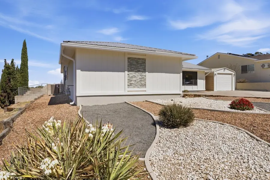 12501 Iroquois Place Ne, Albuquerque, NM 87112 - #3