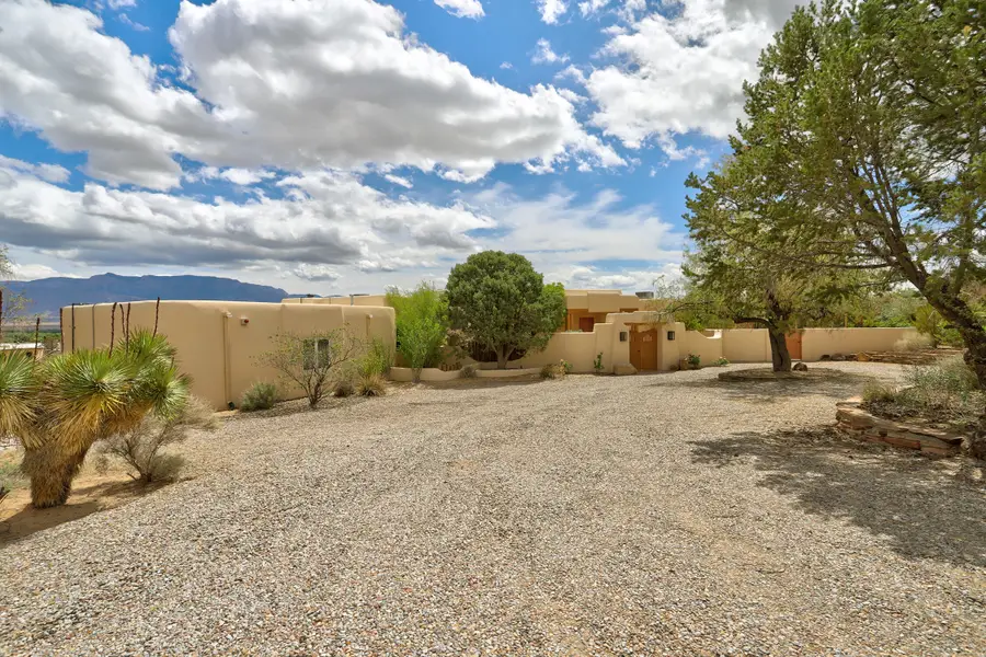 40 Hop Tree Trail, Corrales, NM 87048 - #2