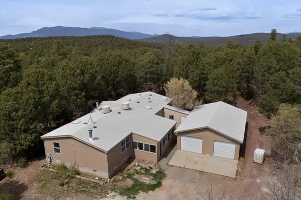 130 Raven Road, Tijeras, NM 87059