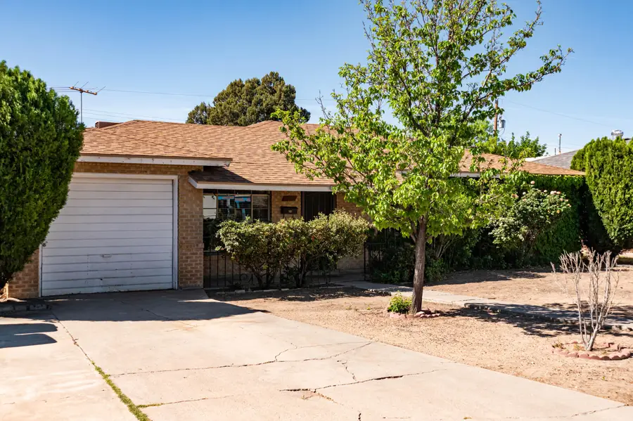 5906 Princess Jeanne Avenue Ne, Albuquerque, NM 87110 - #2