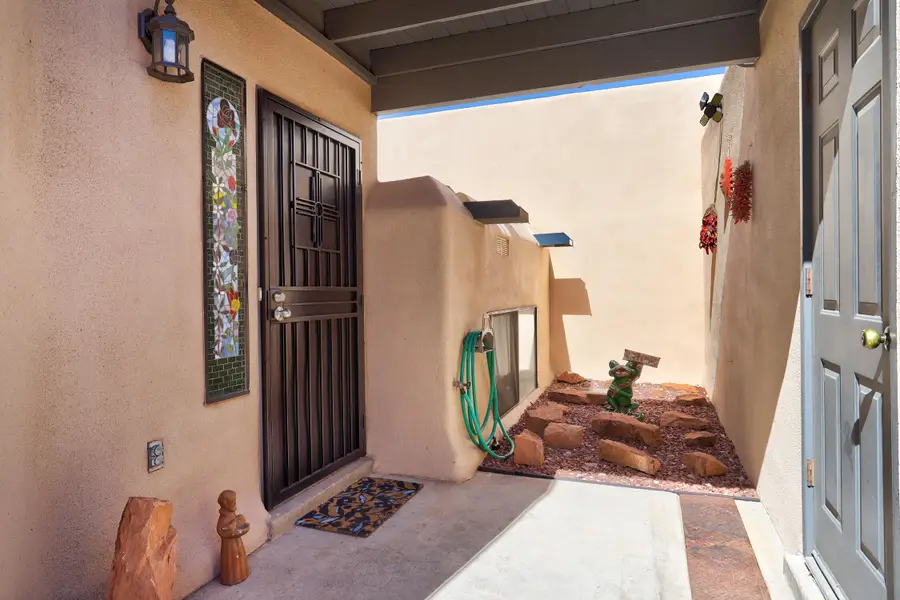 2848 Plaza Rojo, Santa Fe, NM 87507 - #2