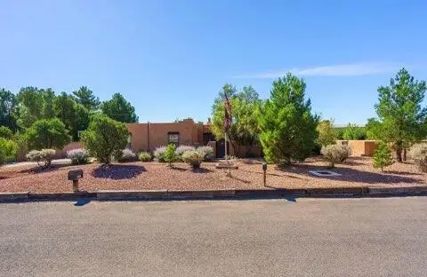 5900 Jones Place Nw, Albuquerque, NM 87120