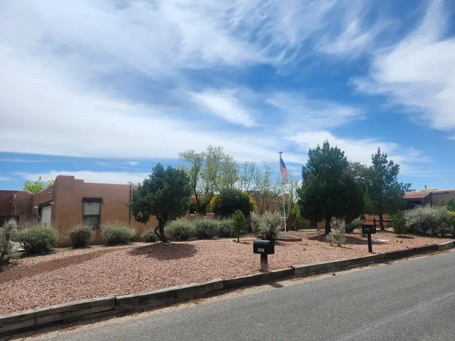 5900 Jones Place Nw, Albuquerque, NM 87120 - #3