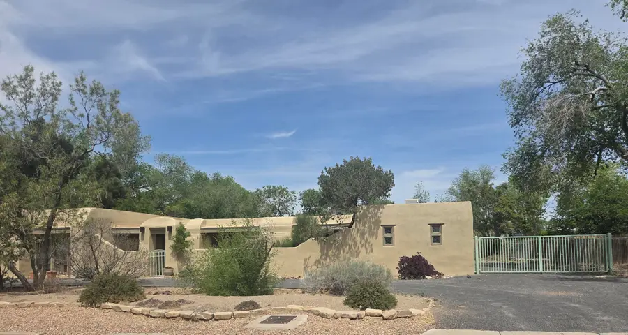 1029 Los Arboles Avenue Nw, Albuquerque, NM 87107 - #2