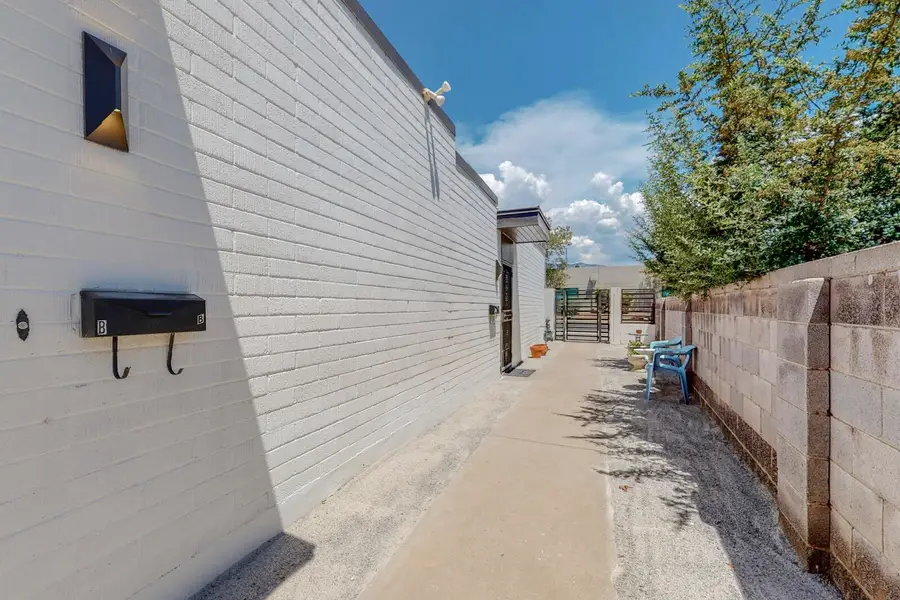 1309 Virginia Street Ne, Albuquerque, NM 87110 - #3