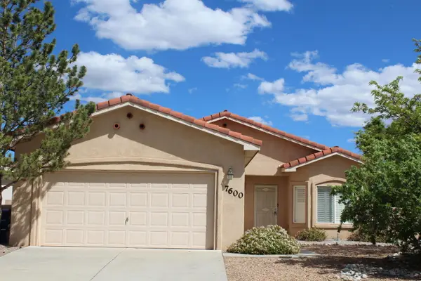 7600 Calle Comodo Ne, Albuquerque, NM 87113