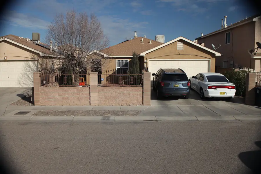 636 Escavada Street Sw, Albuquerque, NM 87121 - #2
