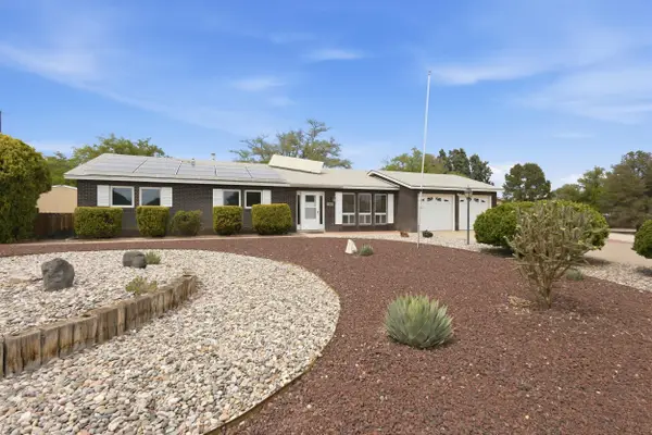 3301 May Circle Se, Rio Rancho, NM 87124
