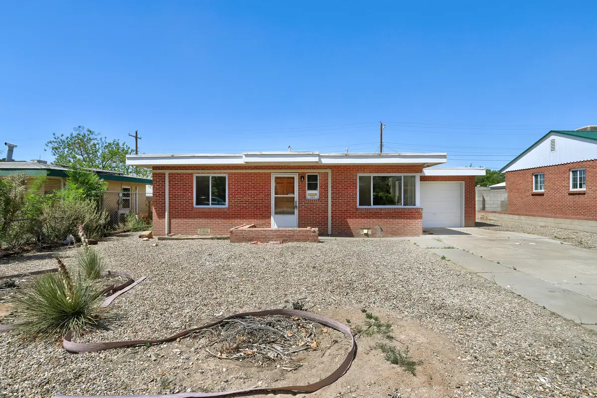 907 Manzano Street Ne, Albuquerque, NM 87110 - #1