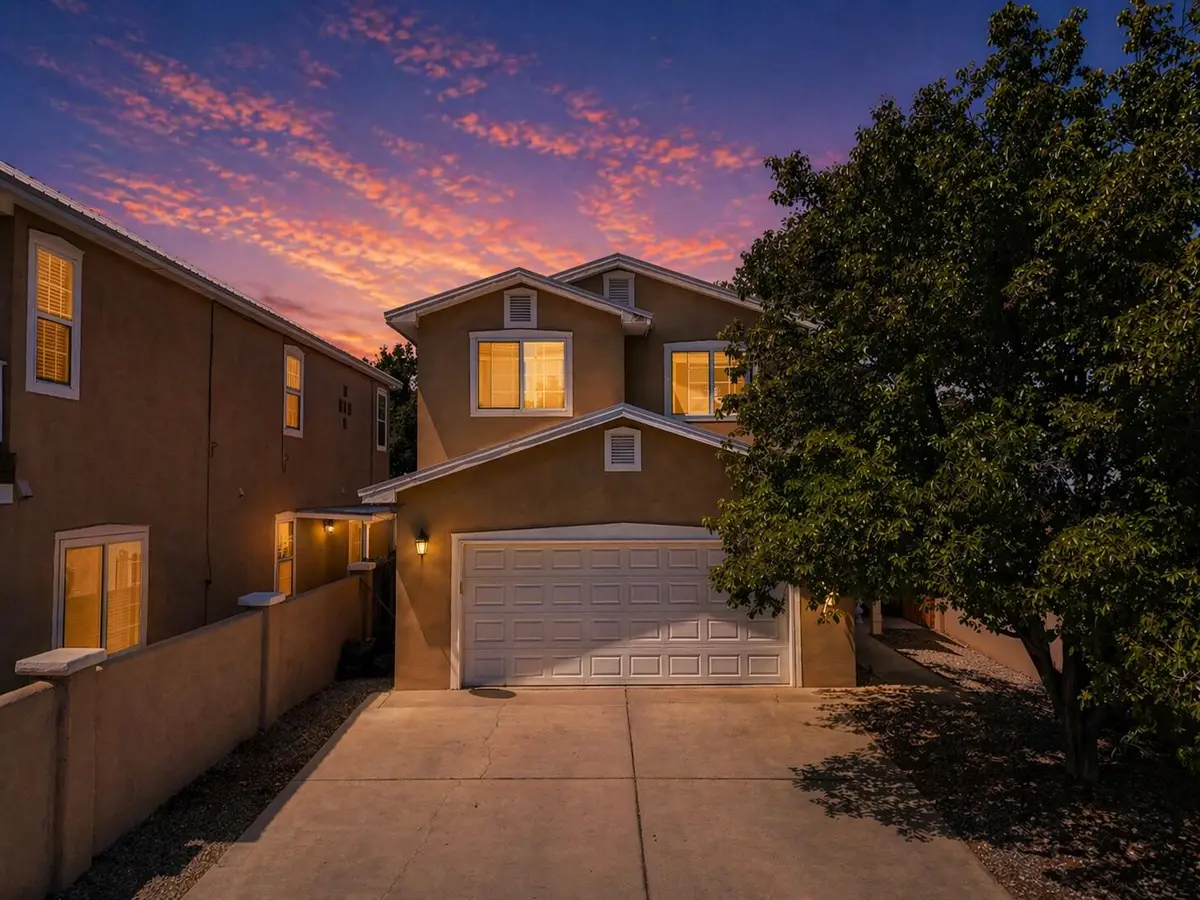 1535 Phoenix Avenue Nw, Albuquerque, NM 87107 - #1