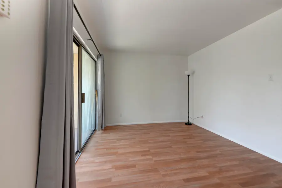 1025 Valencia Drive Se #APT 10, Albuquerque, NM 87108 - #3