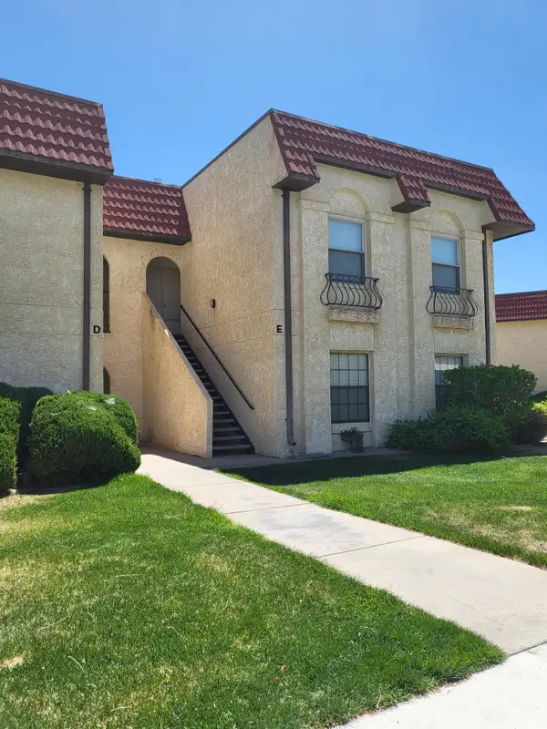 833 Country Club Drive Se #APT 1E, Rio Rancho, NM 87124