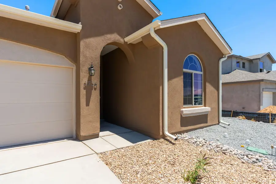 3730 Santa Fe Trail Sw, Los Lunas, NM 87031 - #3