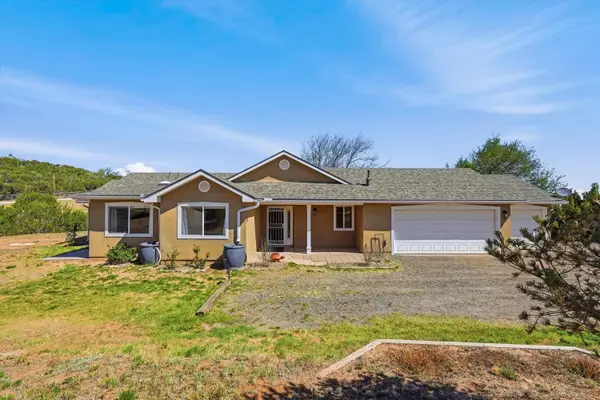3 Blue Mule Court, Edgewood, NM 87015