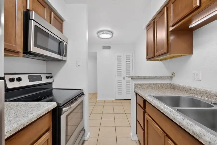 1601 Pennsylvania Street Ne #Z17, Albuquerque, NM 87110 - #3