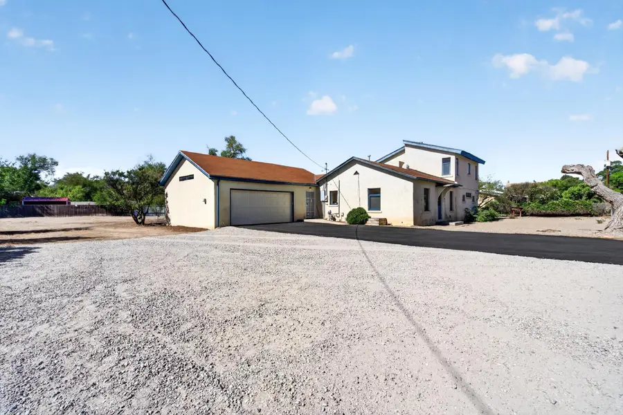 836 Garden Road Sw, Albuquerque, NM 87105 - #2