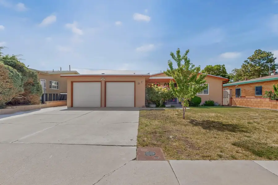 1009 Chama Street Ne, Albuquerque, NM 87110 - #2