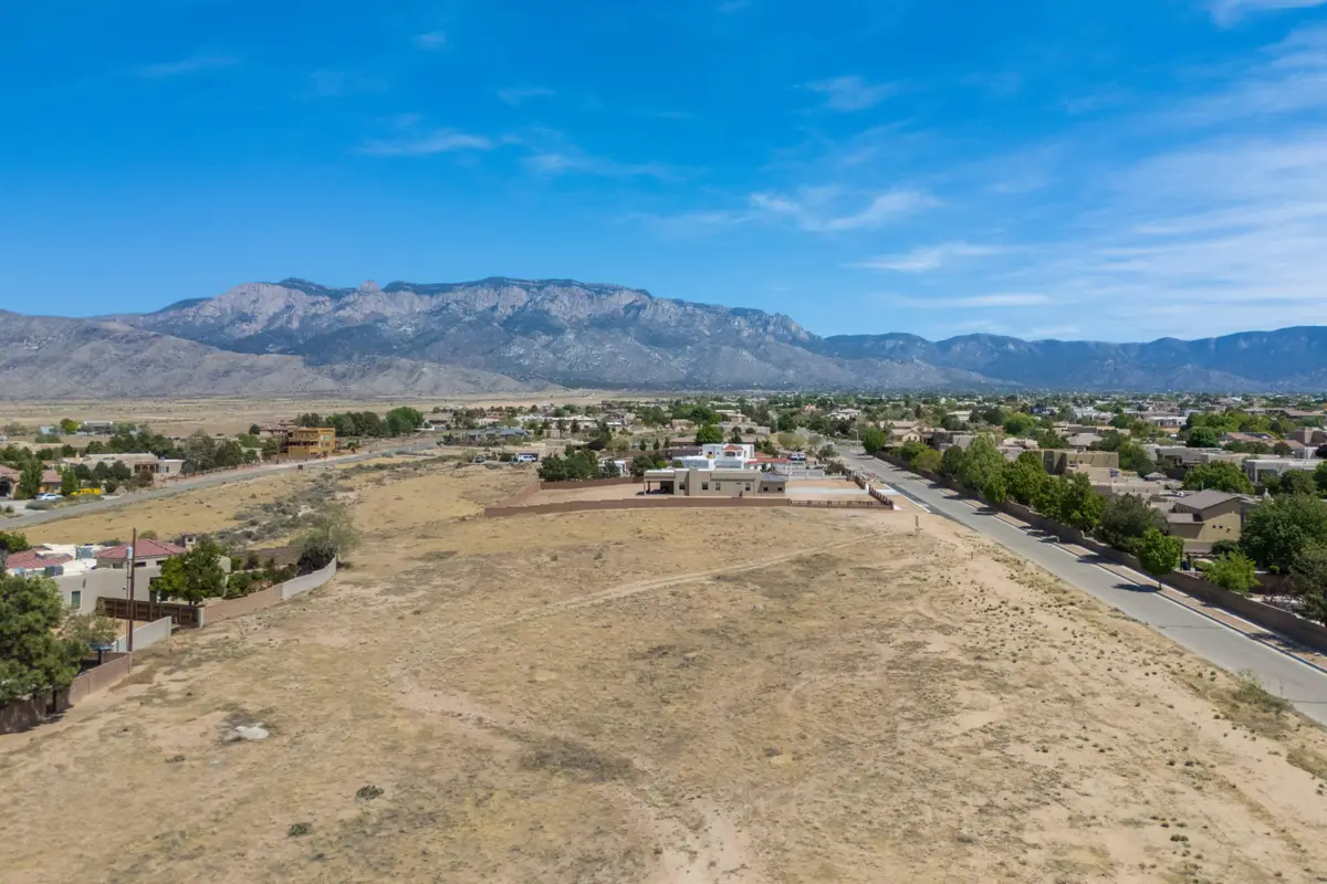 7301 Beverly Hills Avenue Ne, Albuquerque, NM 87122 - #1