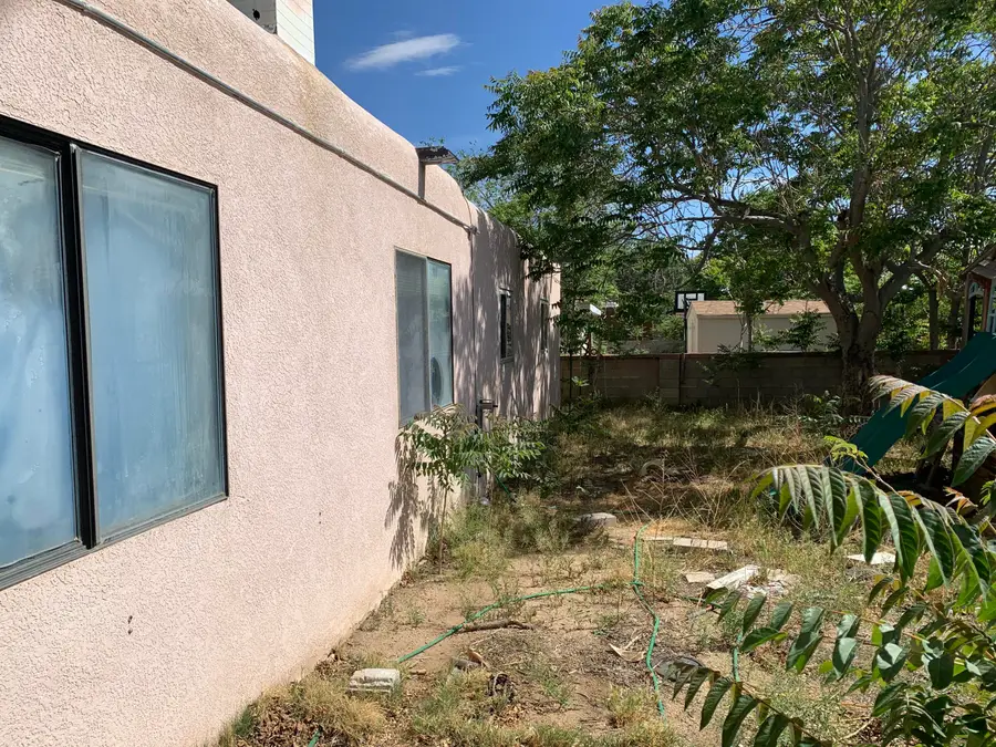 1705 Utah Street Ne, Albuquerque, NM 87110 - #3