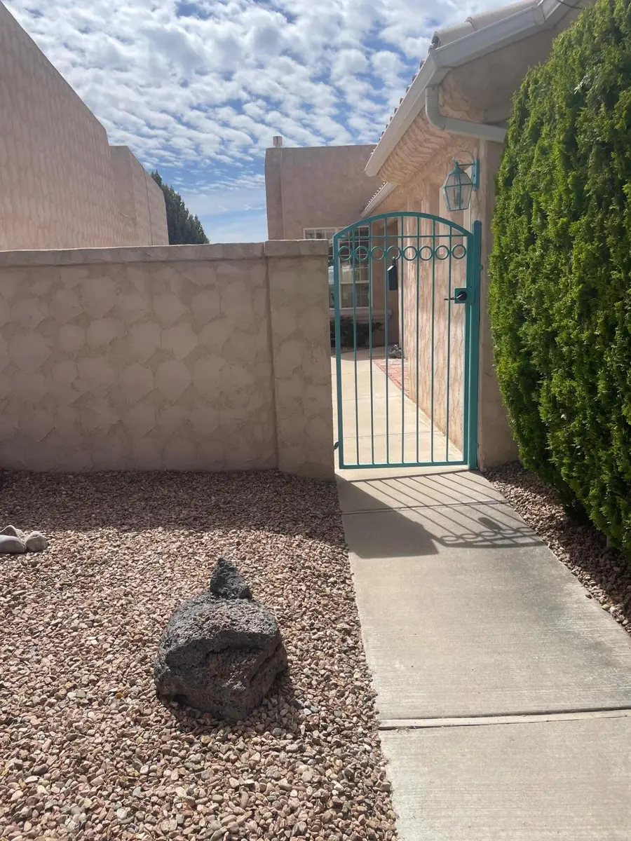 9220 Masini Lane Nw, Albuquerque, NM 87114 - #3