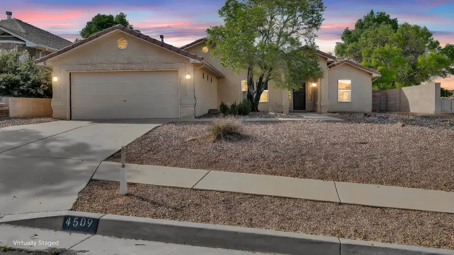 4509 Waynesboro Road Nw, Albuquerque, NM 87120 - #3